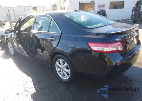 2011 Toyota Camry Le z USA, uszkodzony, nr VIN 4T1BF3EK6BU125028
